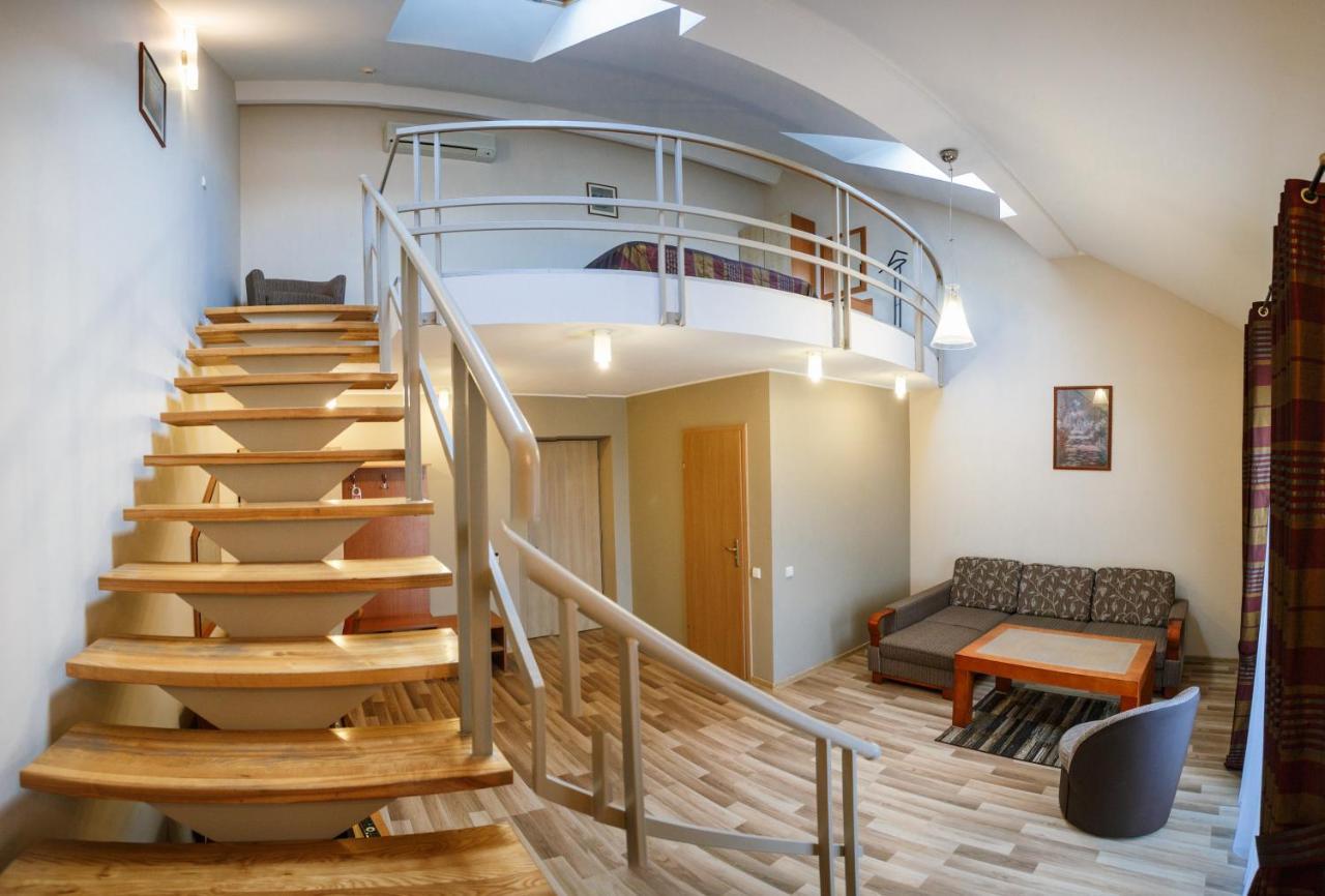 Siauliu Krasto Medziotoju Uzeiga Hotel Šiauliai Екстериор снимка